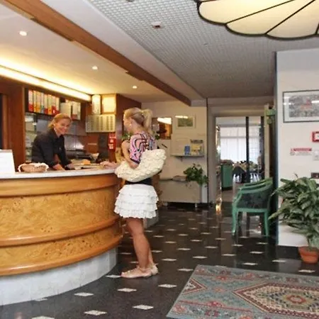 Hotel Hi 3*