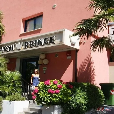 Hi 3* Riva del Garda