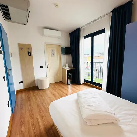 Hi Hotel 3*