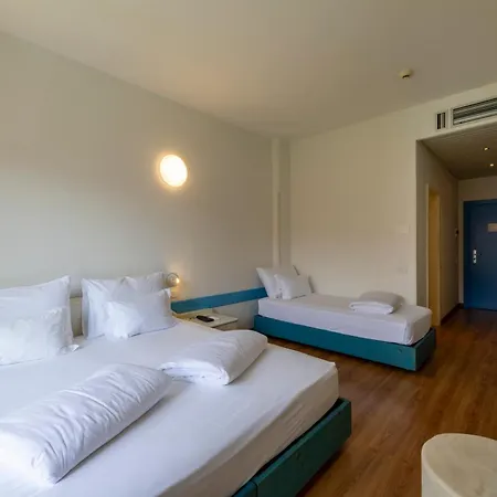 Hotel Hi 3*
